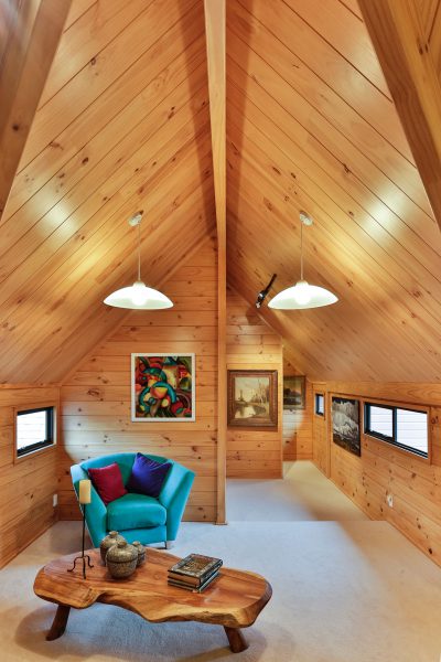 Iconic Lockwood Lodge image 5
