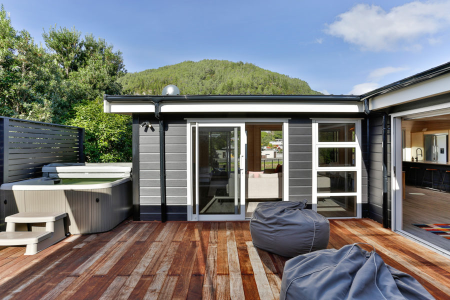 Customised solution for a stylish and modern holiday home image 11