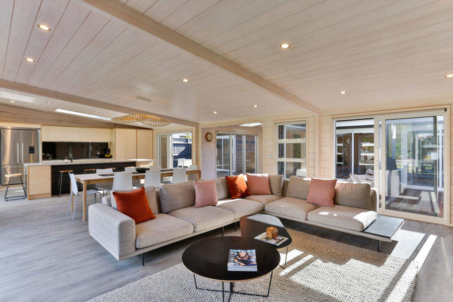 Customised solution for a stylish and modern holiday home image 1