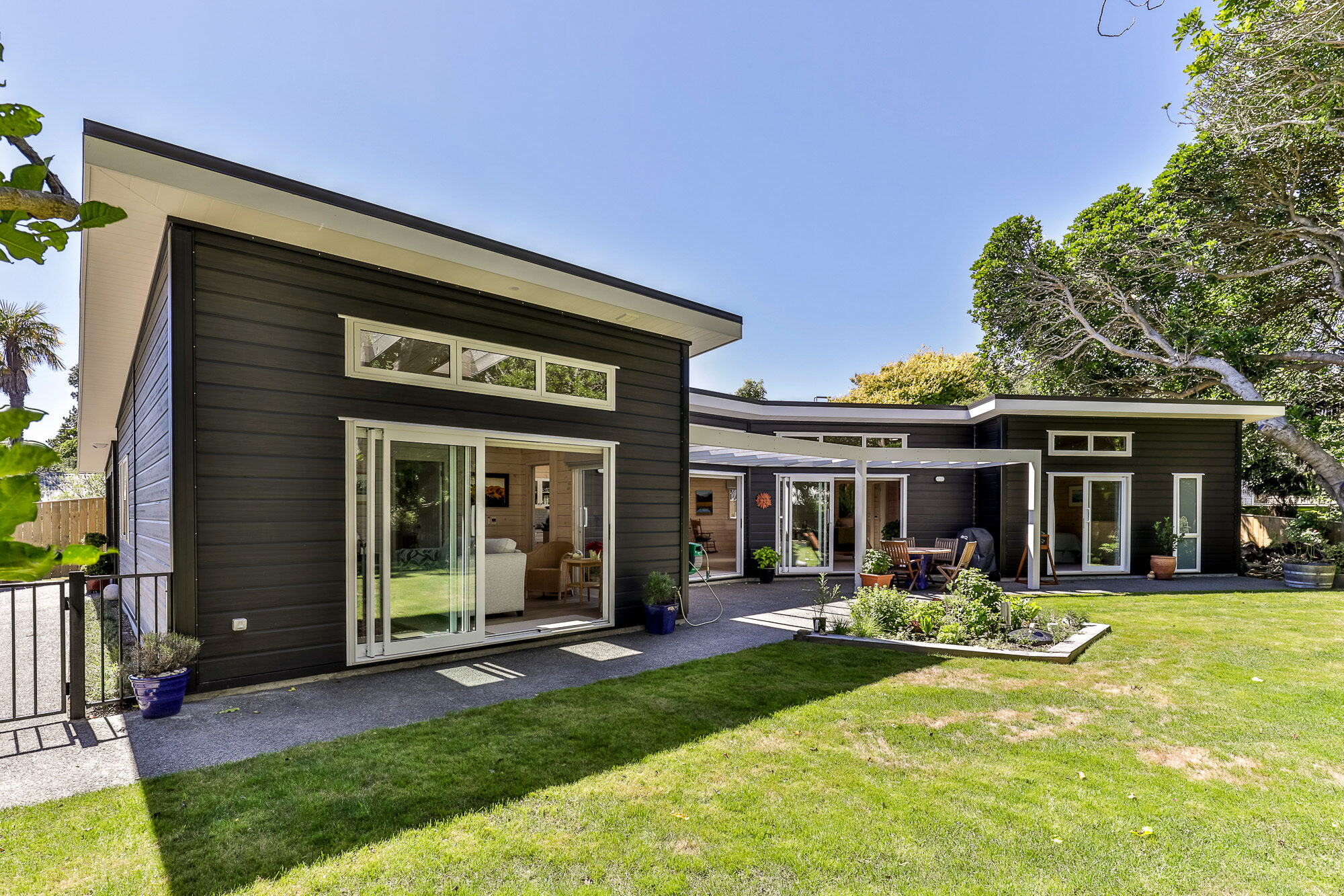 Black painted pine wood Lockwood home
