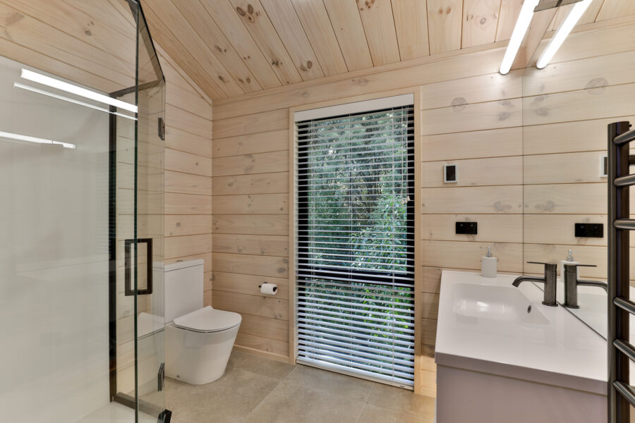 Douglas Family Holiday Home image 12