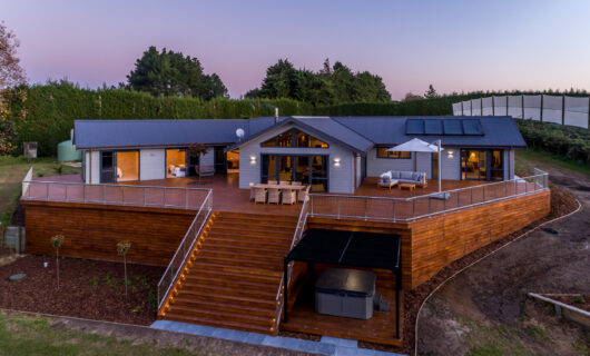 Great Lockwood outdoor deck area