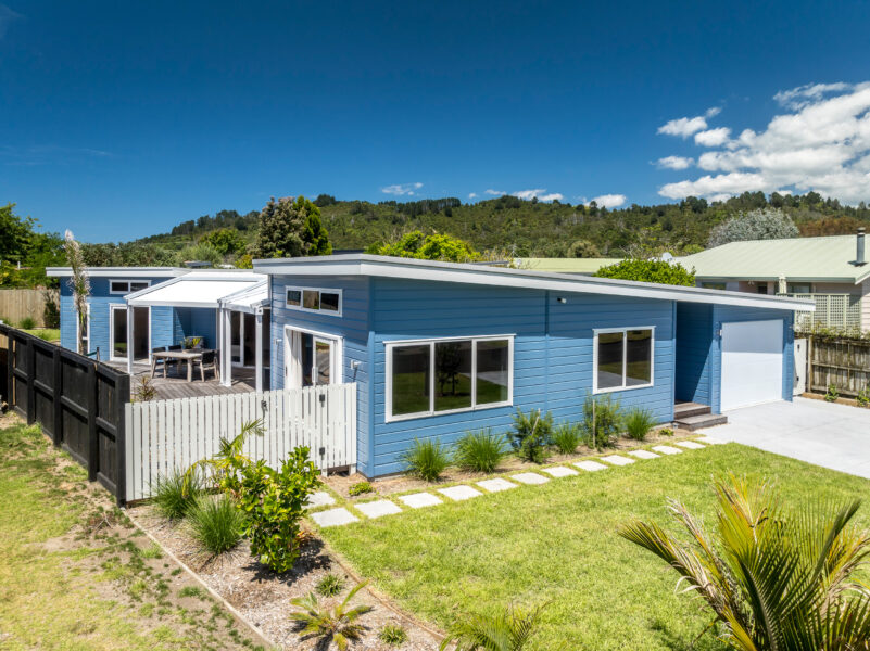 Ocean Blue Hideaway image 0